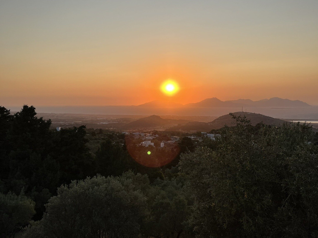 Zia Sunset Balcony View Point-Zia必去景点