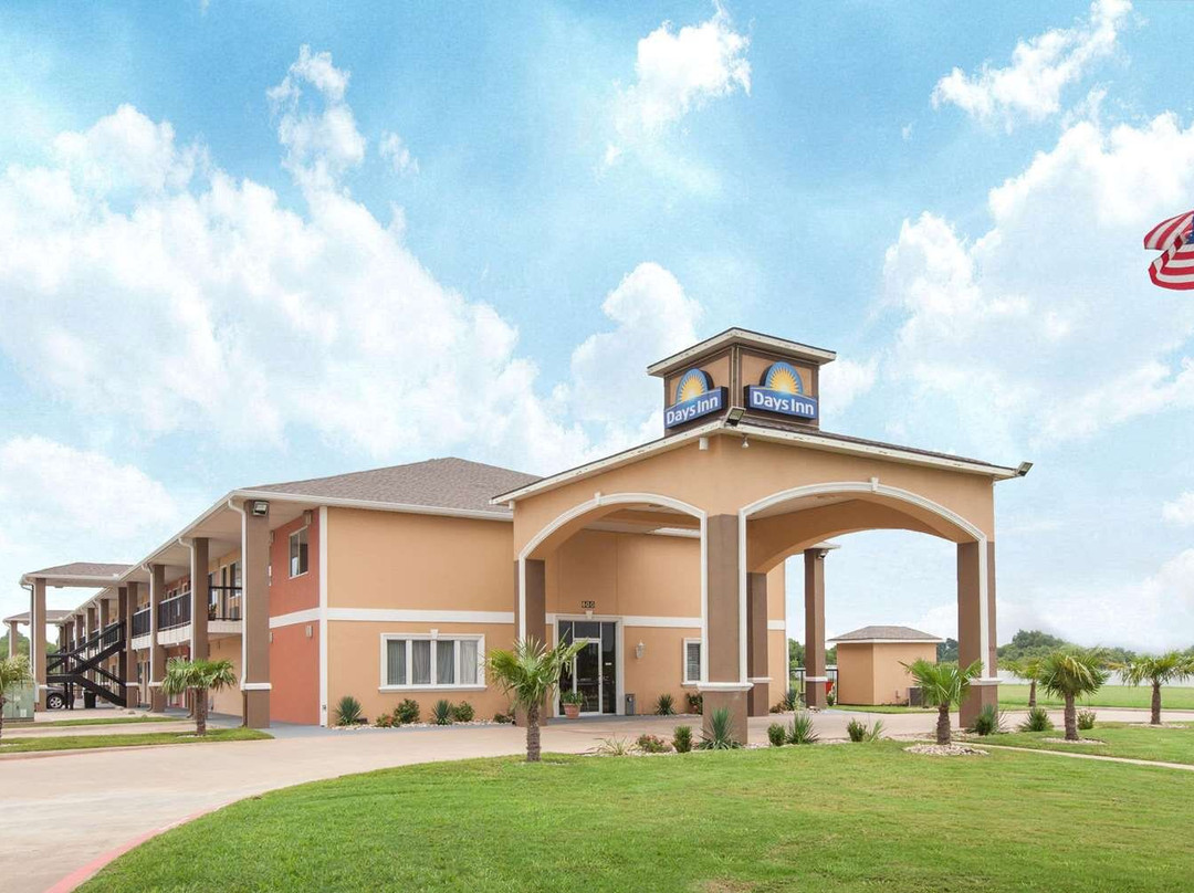 Days Inn by Wyndham Ennis主图