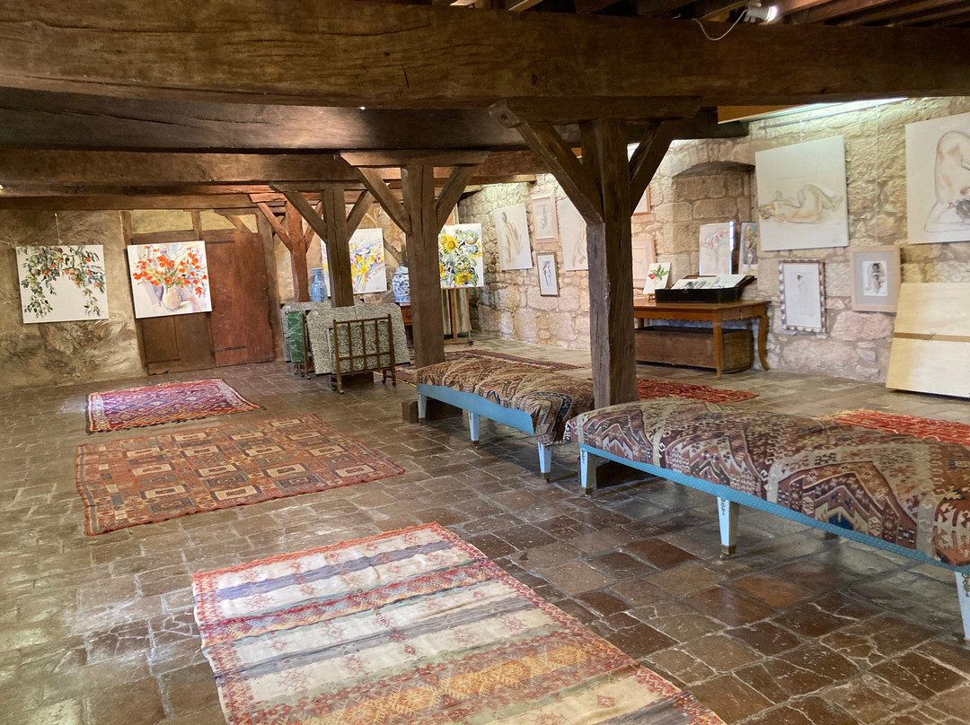 Chateau de Mauriac-Senouillac必去景点