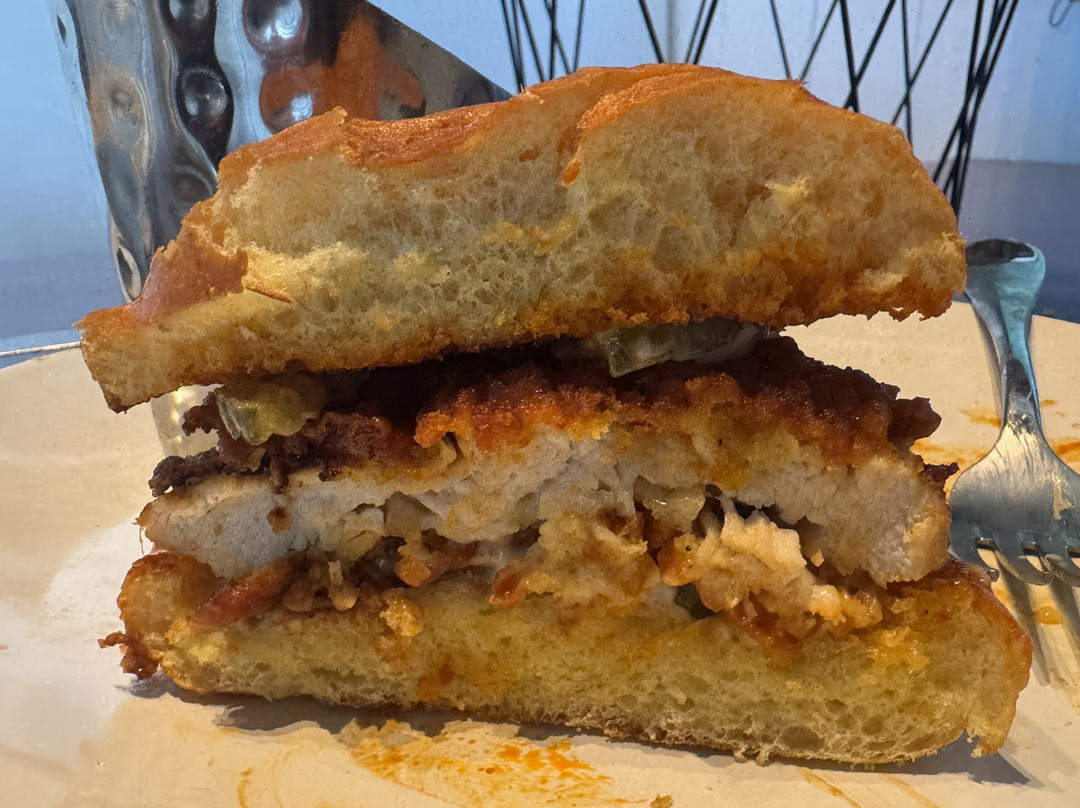 The Gulf Club Restaurant And Sports Pub