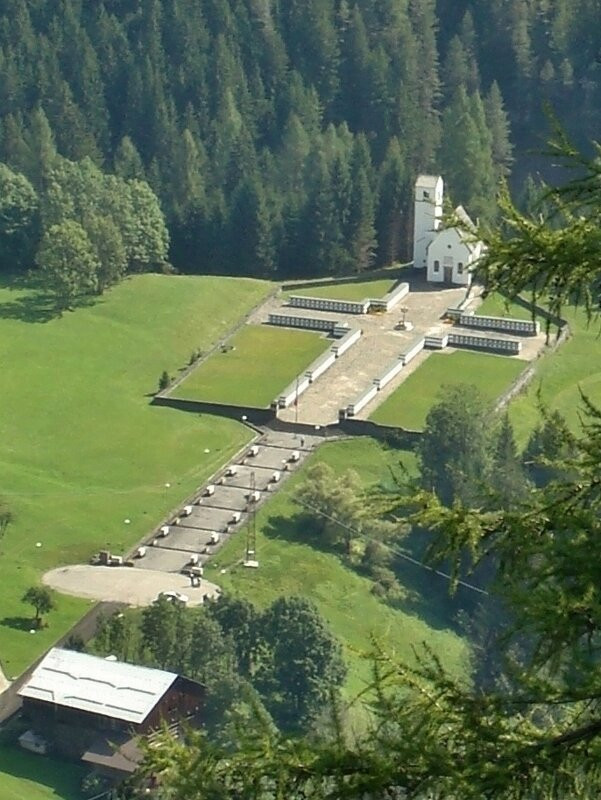 Sacrario Militare di Pian di Salesei-利维纳隆戈德尔科尔迪拉纳必去景点