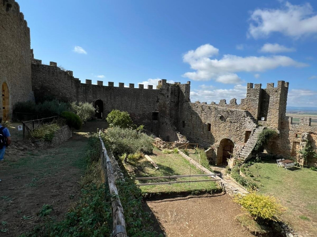 Castello di Montecchio Vesponi-菲奥伦蒂诺堡必去景点