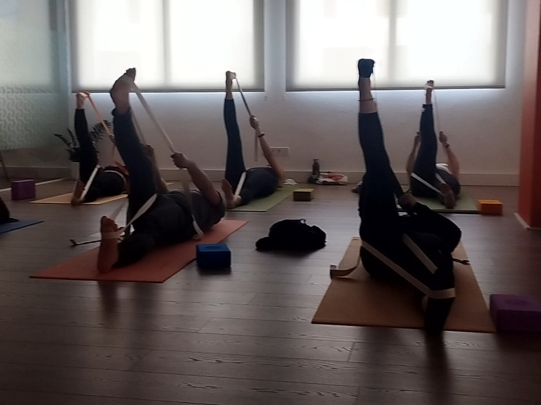 Be You Yoga Body, Mind & Emotions-Pont d'Inca必去景点