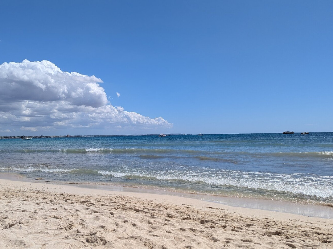 Spiaggia Di Torre Lapillo-切萨雷奥港必去景点