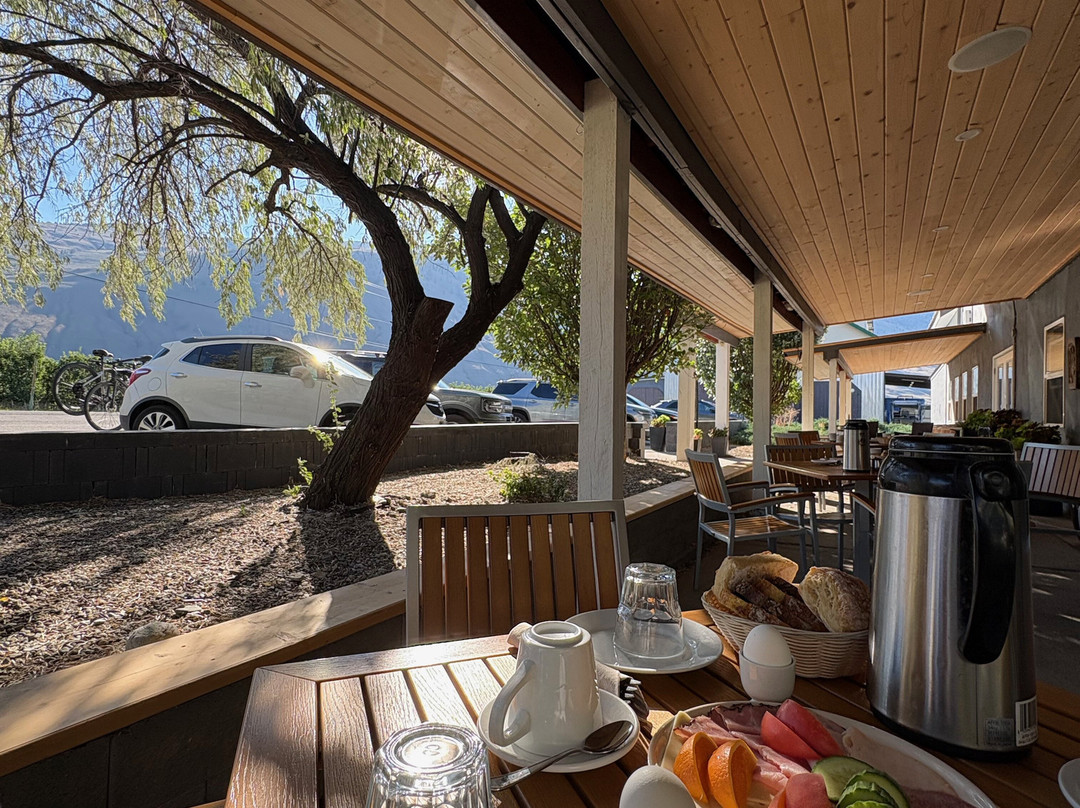 Crowsnest Vineyards-Cawston必去景点