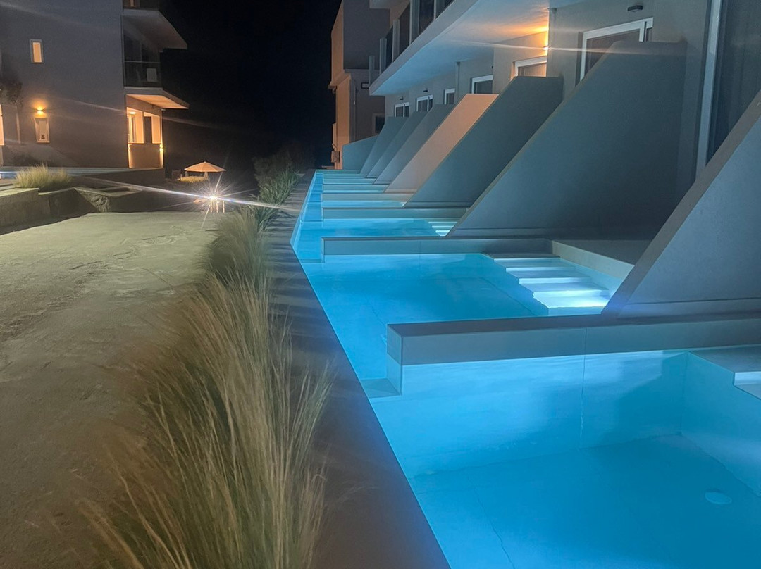 Golden Coast Beach主图