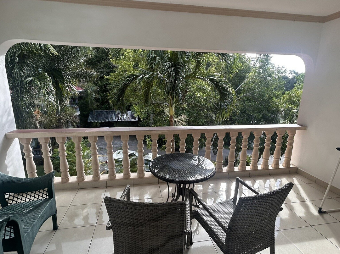 Forest Lodge Guest House主图