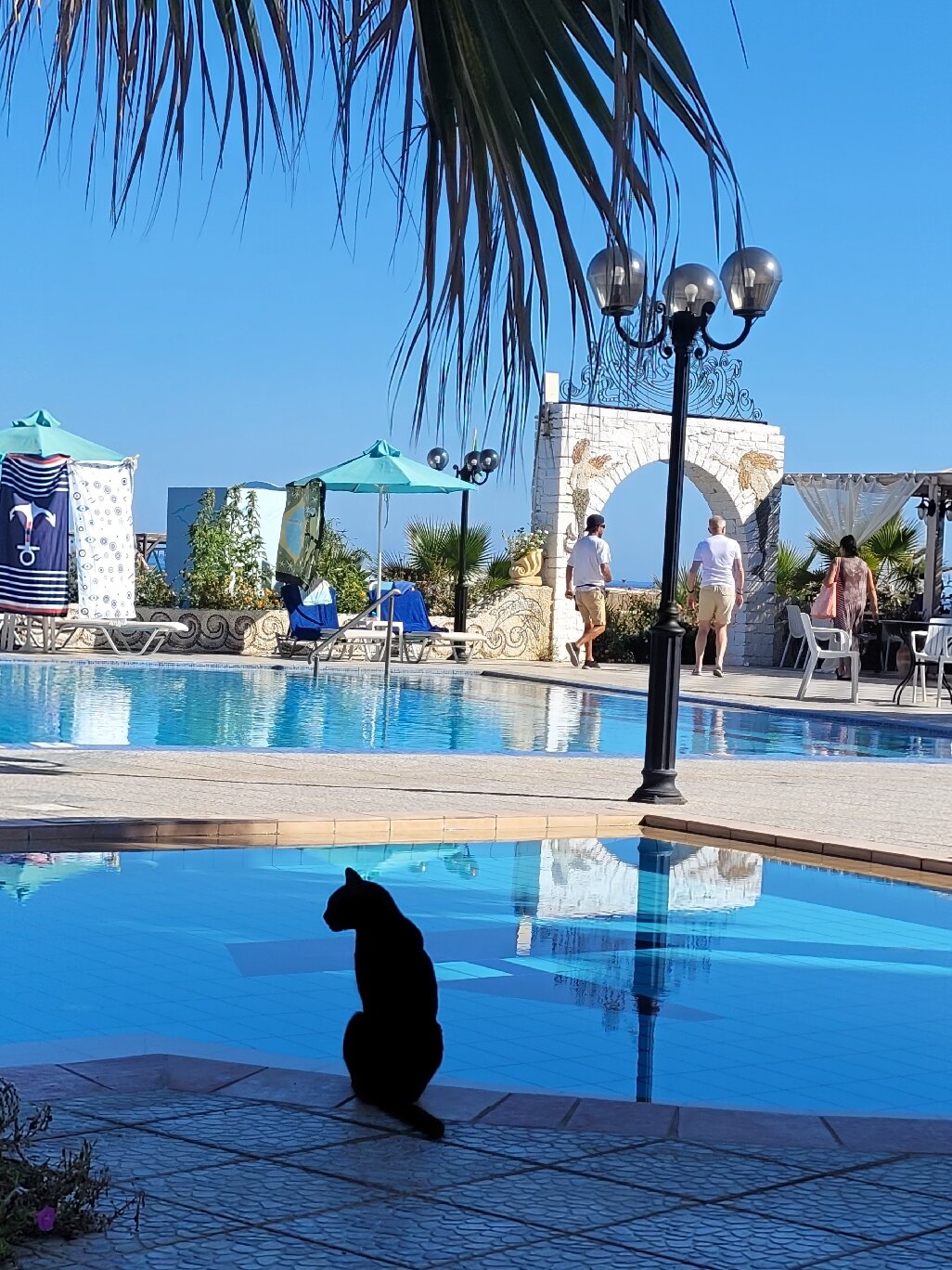 Golden Beach Hotel-官方