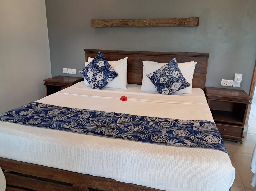 米查维日落湾度假酒店主图