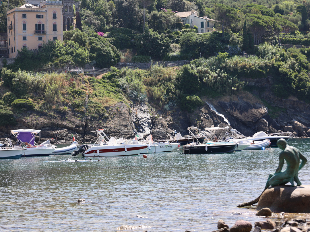 Il Pescatore di Leonardo Lustig-东塞斯特里必去景点