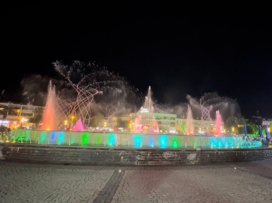 Dancing Fountains-马尔马里斯必去景点