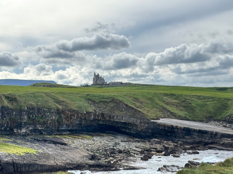 Donegal Chauffeur Travel-多尼戈尔城镇必去景点