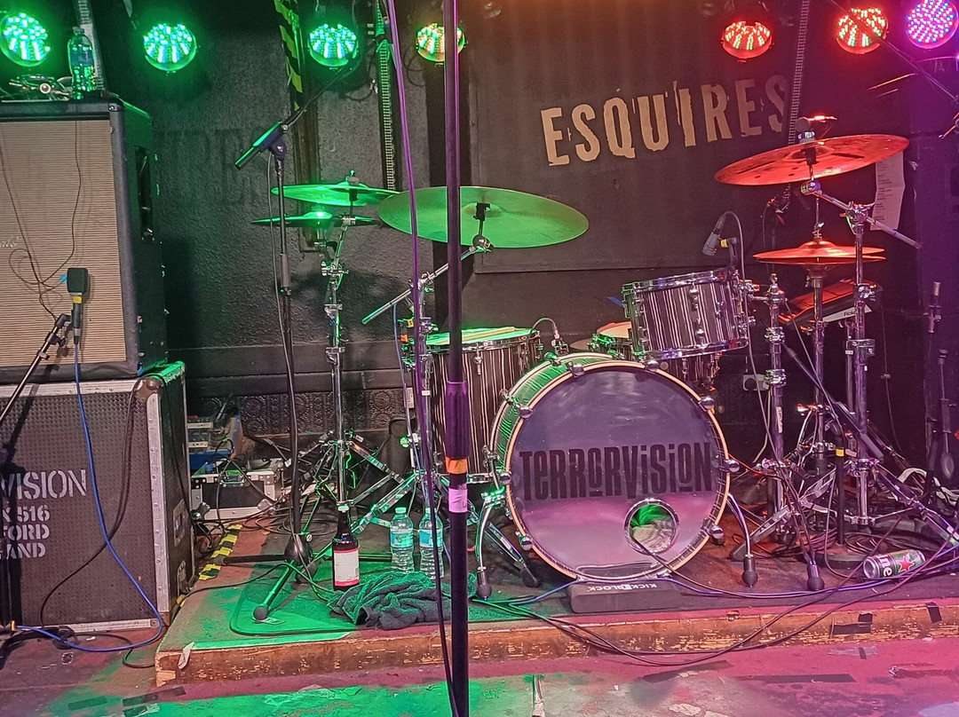 Esquires, Bedford-贝德福德必去景点