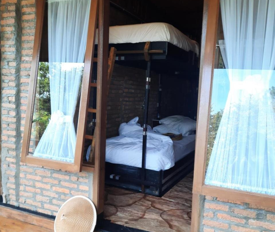 The Boat Homestay And Spa
