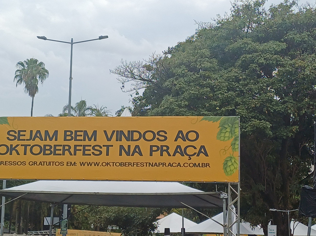 Praca Da Savassi-贝洛哈里桑塔必去景点