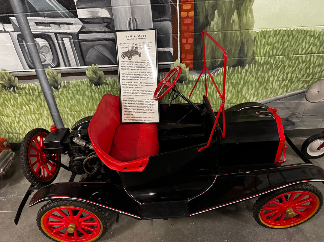 Antique Car Museum of Iowa-科拉尔维尔必去景点