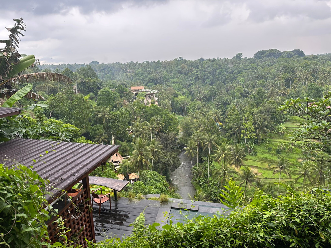 Deka Bali Travel-克隆孔必去景点