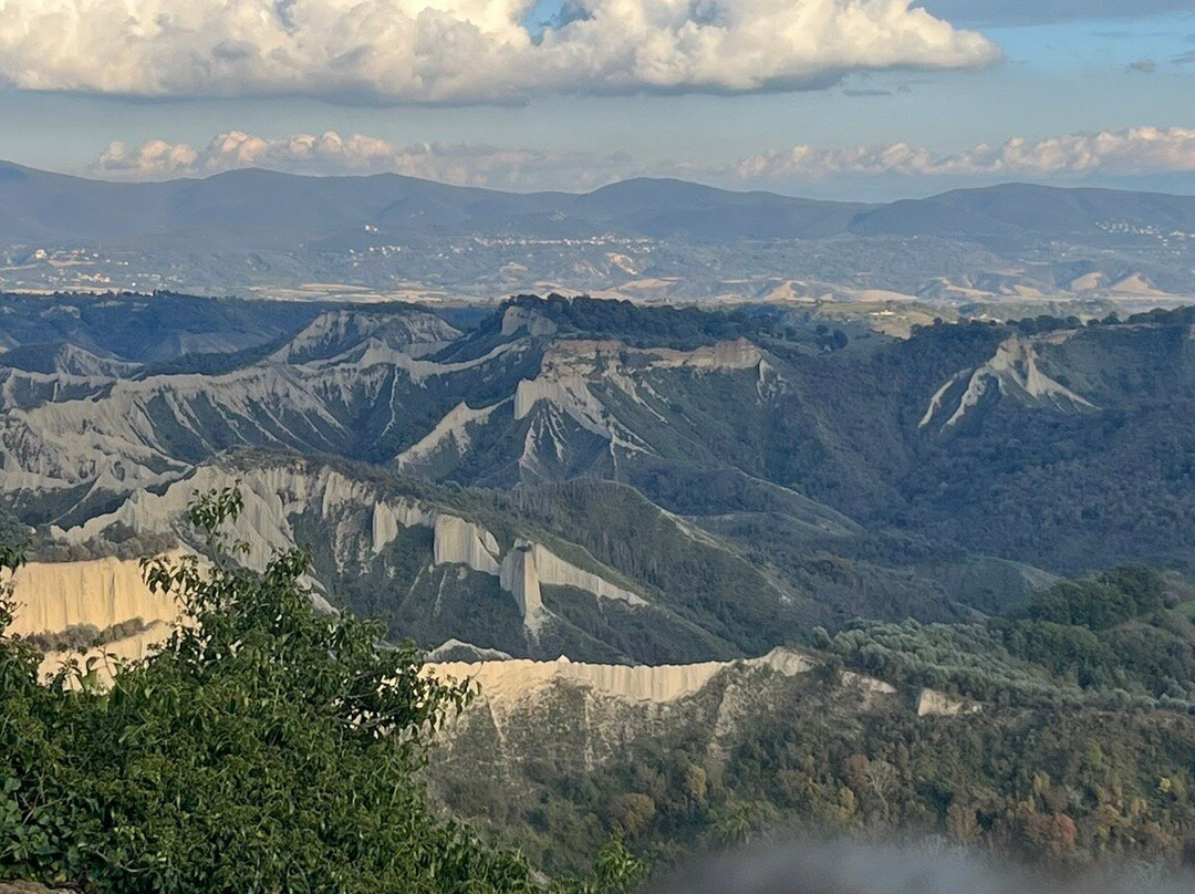 Terre di Mezzo Viaggi a Passo d'Uomo-Montella必去景点