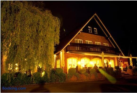 Waldhaus an de Miaelkwellen主图