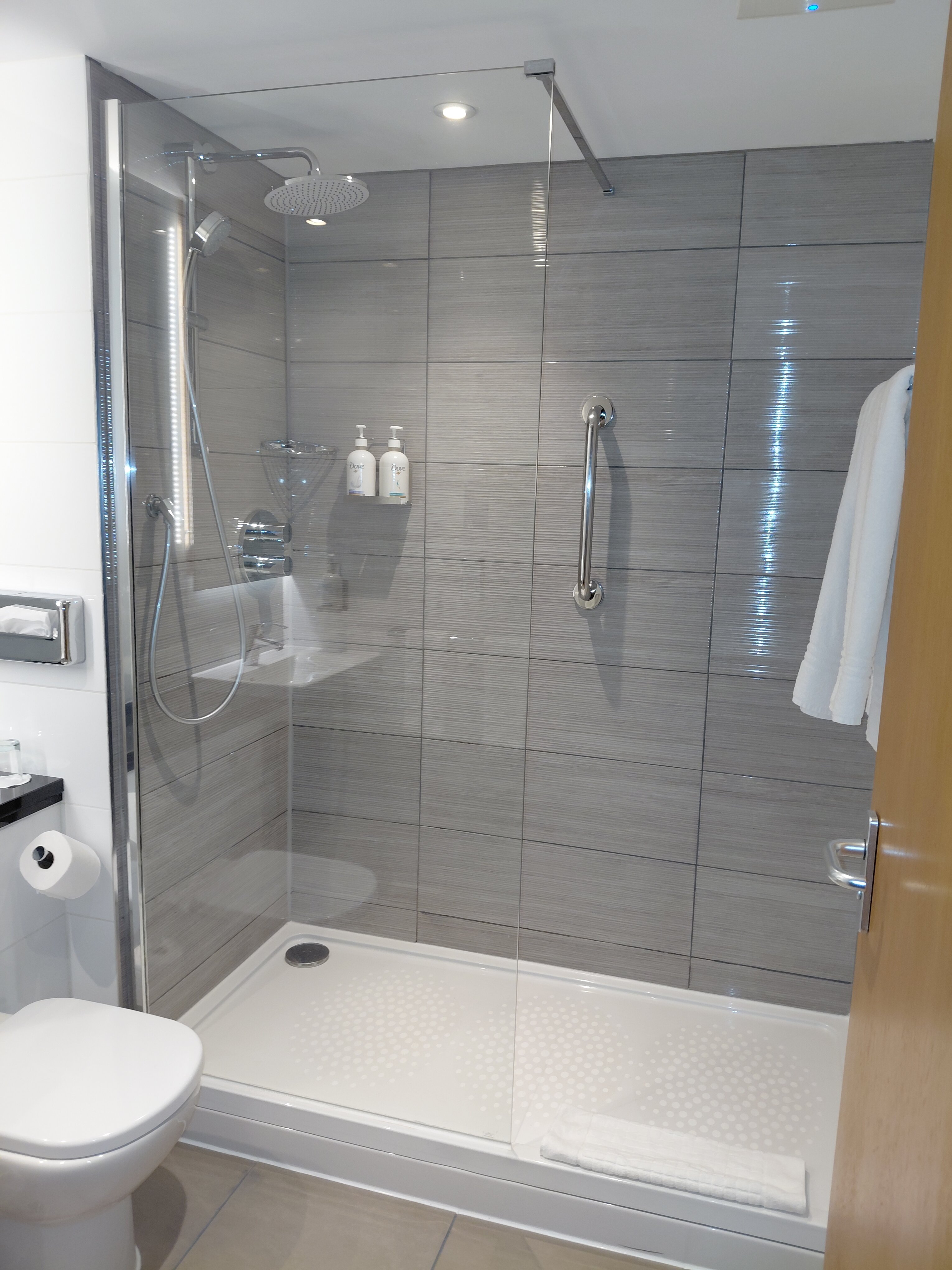 贝尔法斯特市中心假日酒店-浴室