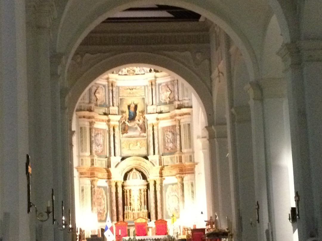 Metropolitan Cathedral Of Panama City-巴拿马城必去景点