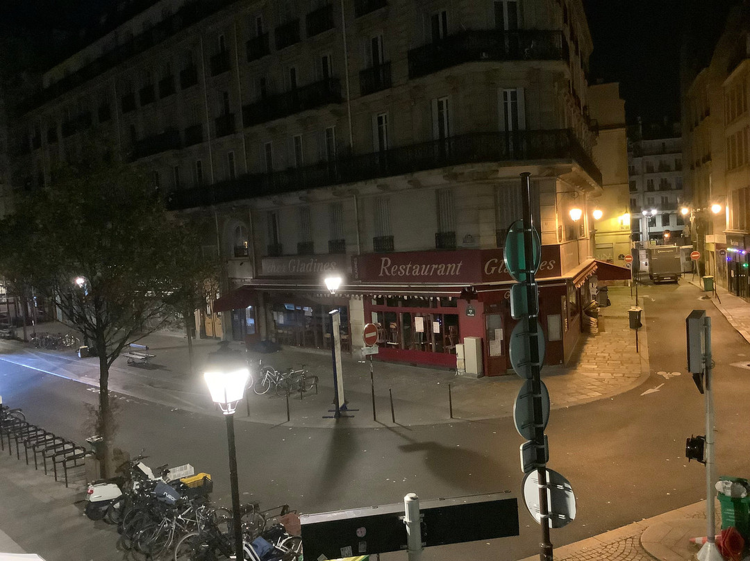 巴黎中央菜市场-巴黎必去景点