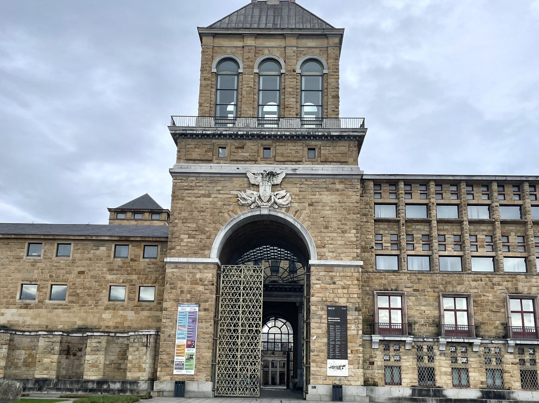 Laboral Ciudad de la Cultura-希洪必去景点