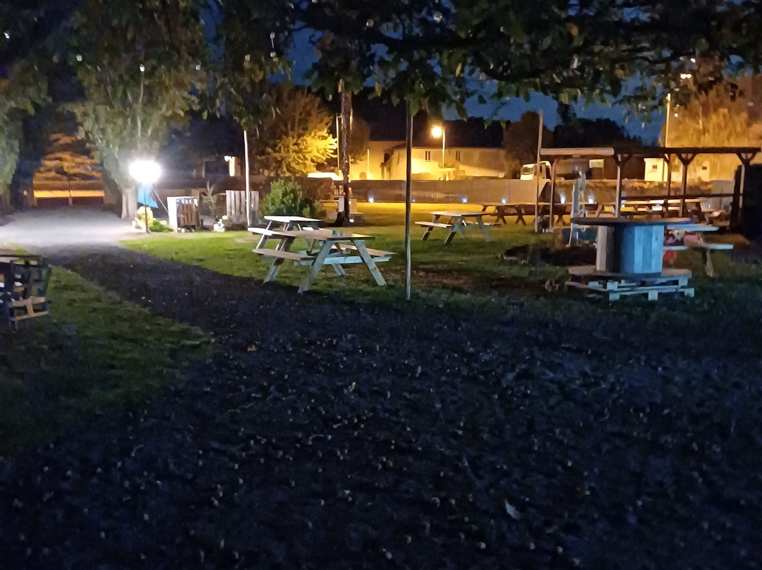 Argenton-les-Vallees餐馆和美食-Hôtel Bar Restaurant l’entracte