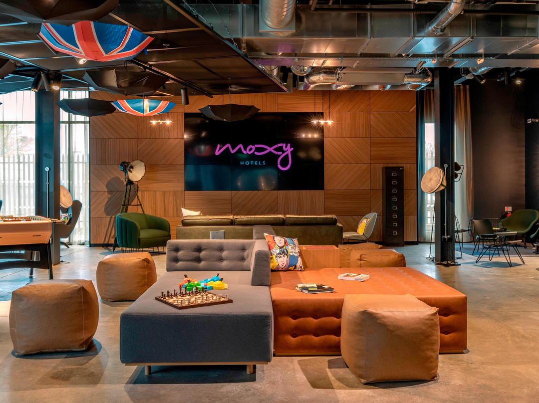 MOXY London Heathrow Airport