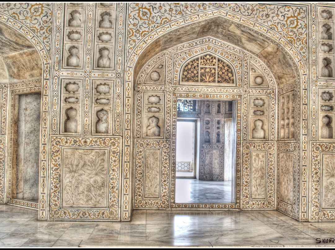 Naaz Holidays-阿格拉必去景点