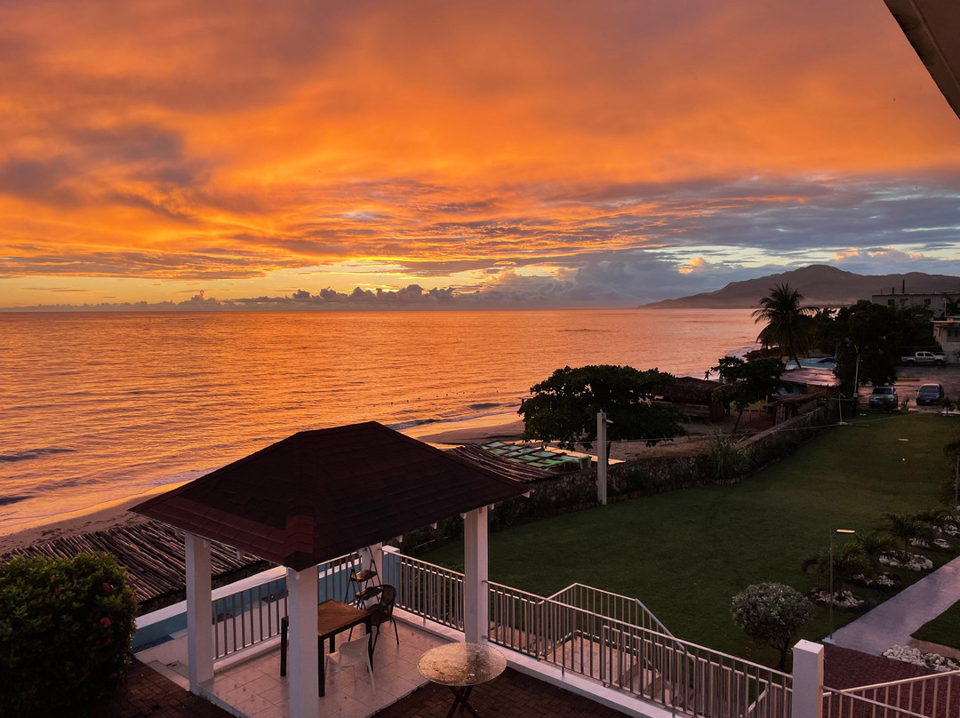 The Grand Begonia Beach Hotel