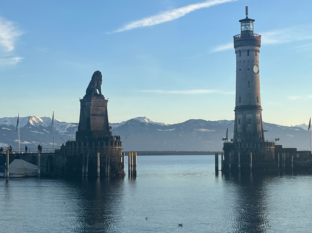 Lighthouse and Bavarian Lion Sculpture-林道必去景点