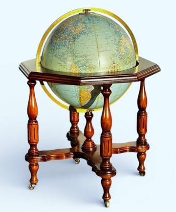 Antiques & Chic-哈洛必去景点