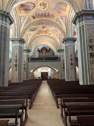 Eglise Saint-Jean Baptiste-梅杰夫必去景点