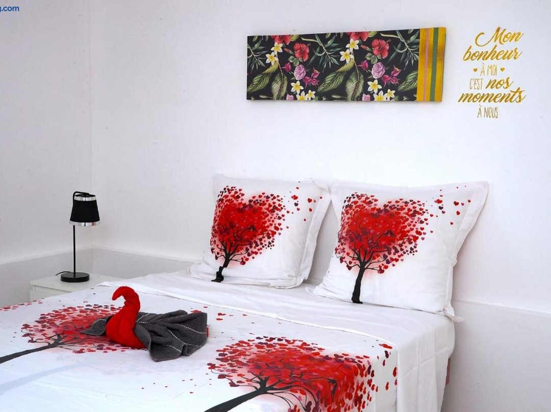 Residence Flores De Maria