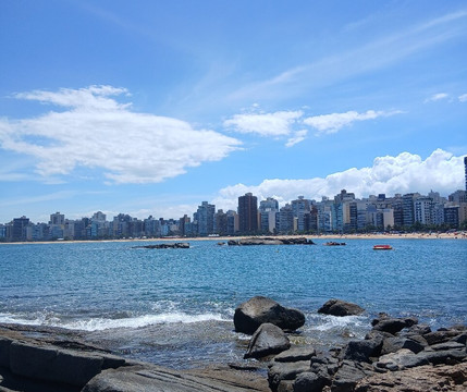 Praia da Sereia-维拉维尔哈必去景点