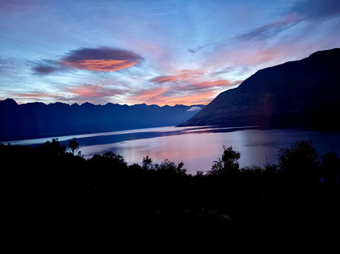 皇后镇隐密旅馆主图