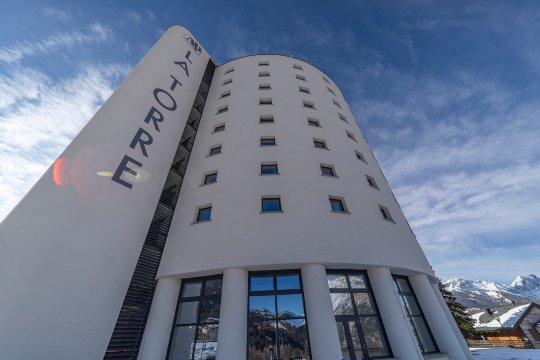 托瑞水疗酒店及餐厅-官方