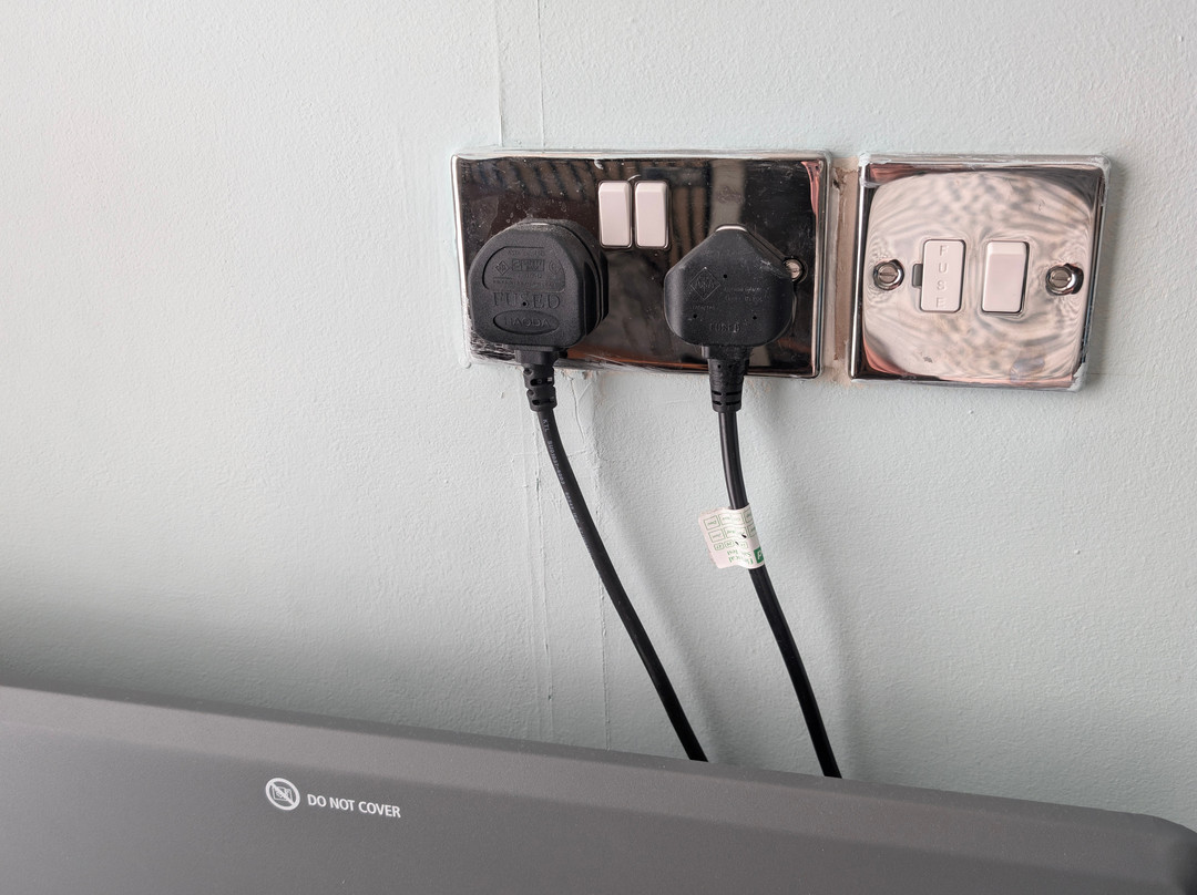 克鲁斯山顶酒店主图