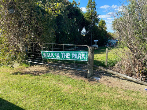 Smallest Chapel In New Zealand-Aratapu必去景点