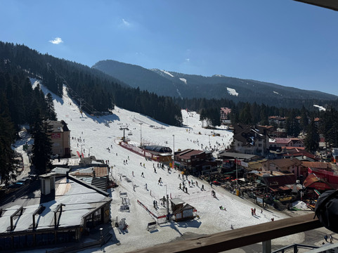 博罗韦茨里拉酒店主图