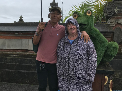 Lovina Driver Bali-罗威那海滩必去景点