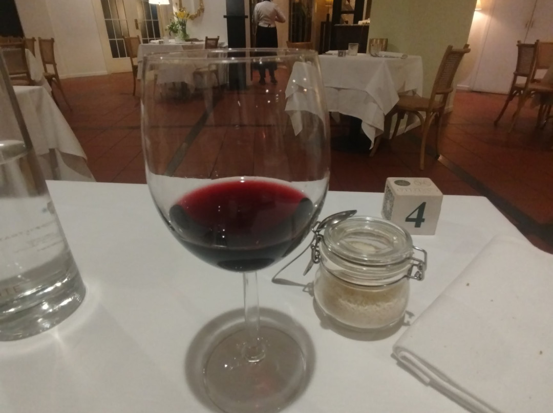 卡萨罗爱米迪克瑞斯酒店主图