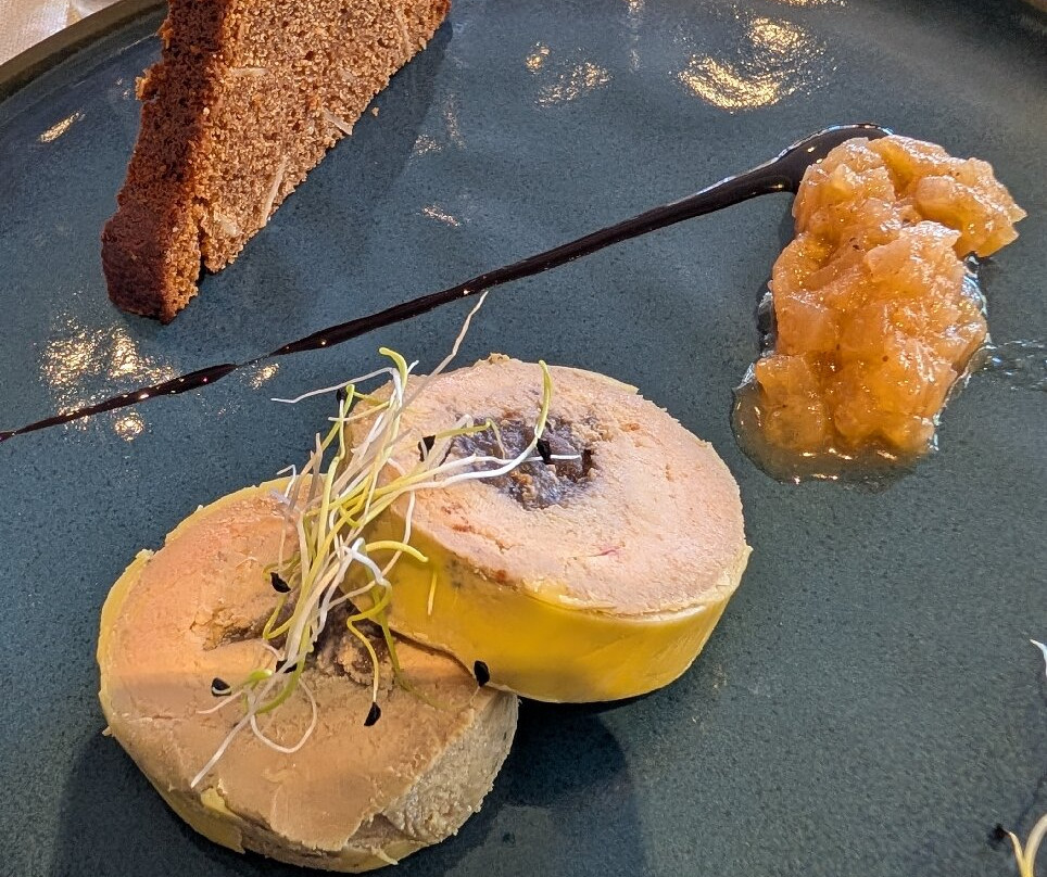 拉克特尔酒店主图