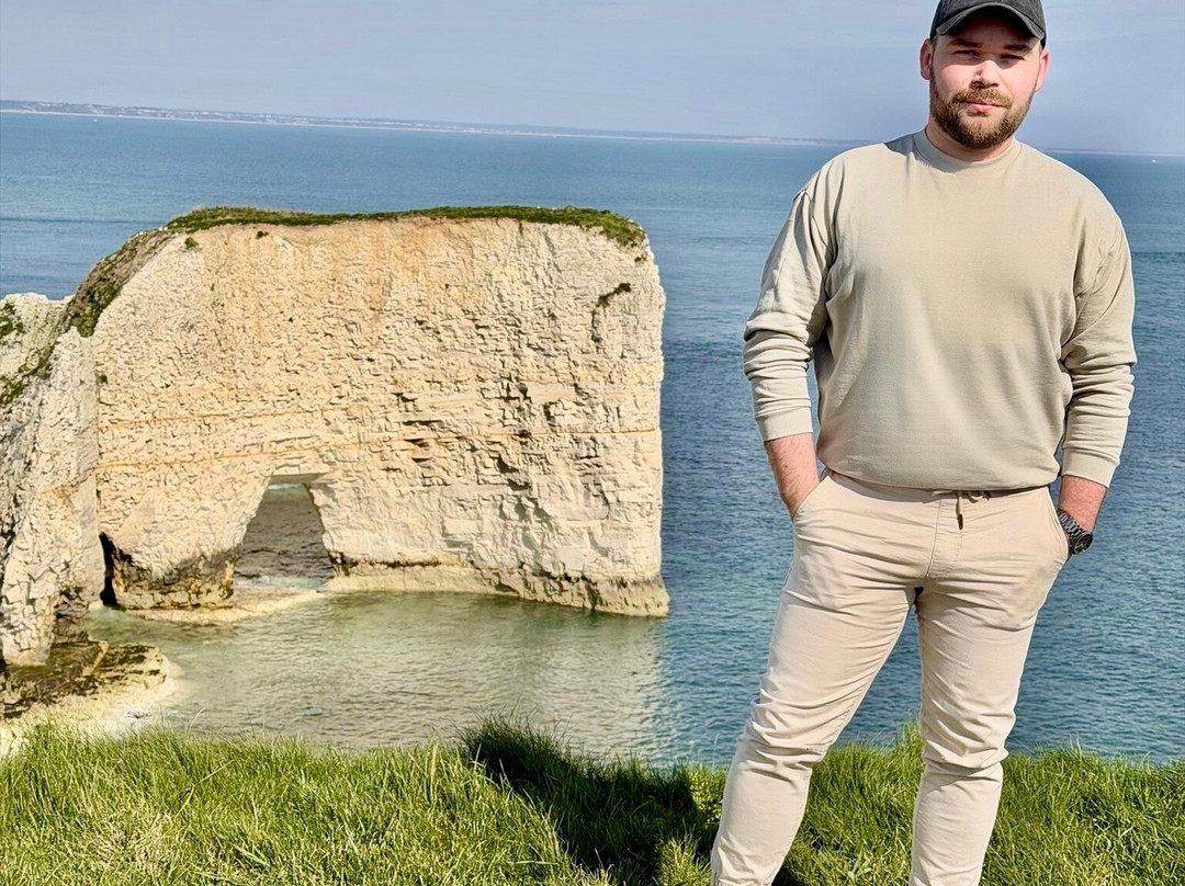 Old Harry Rocks-斯沃尼奇必去景点