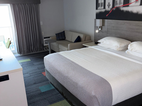 海马海滨酒店主图