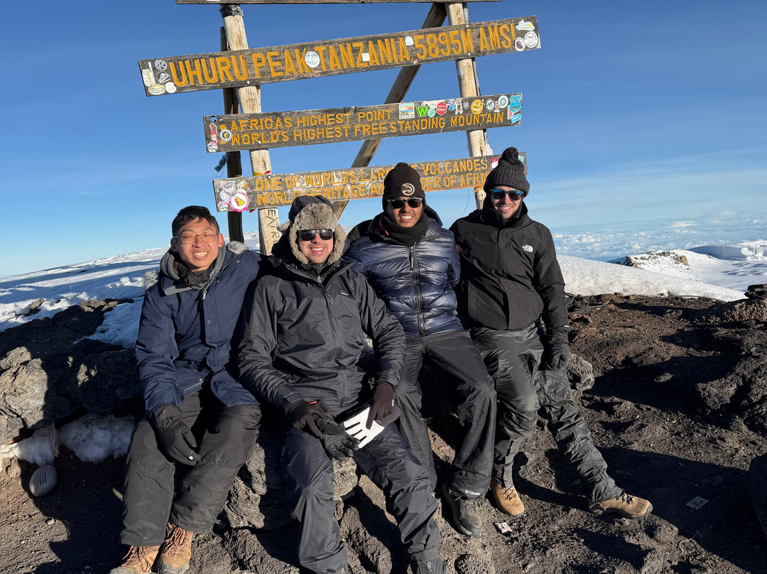 Mar Tour & Sandsafaris-乞力马扎罗山国家公园必去景点