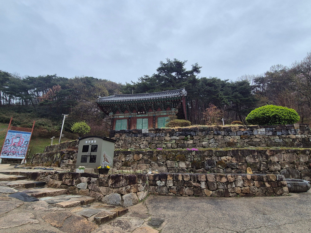 Ansimsa Daeungjeon-清州市必去景点
