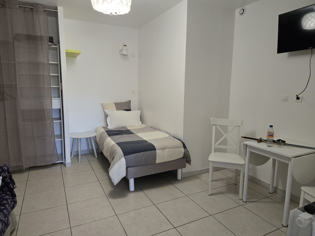 磨坊旅馆酒店主图