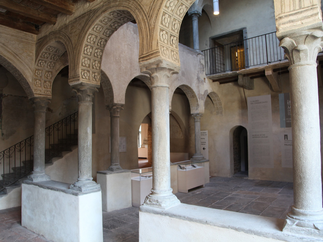 Palazzo del Podestà-贝加莫必去景点